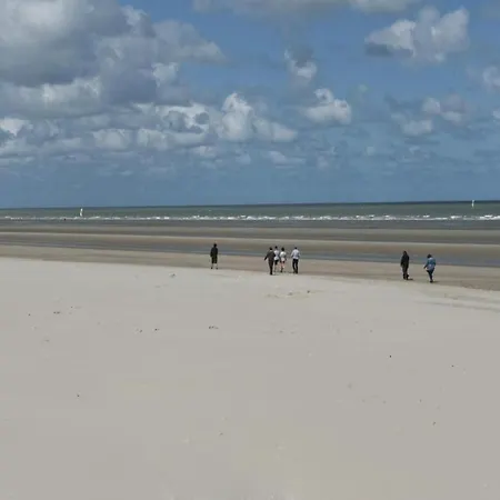 아파트 Apartment On The Center Of Bray-Dunes